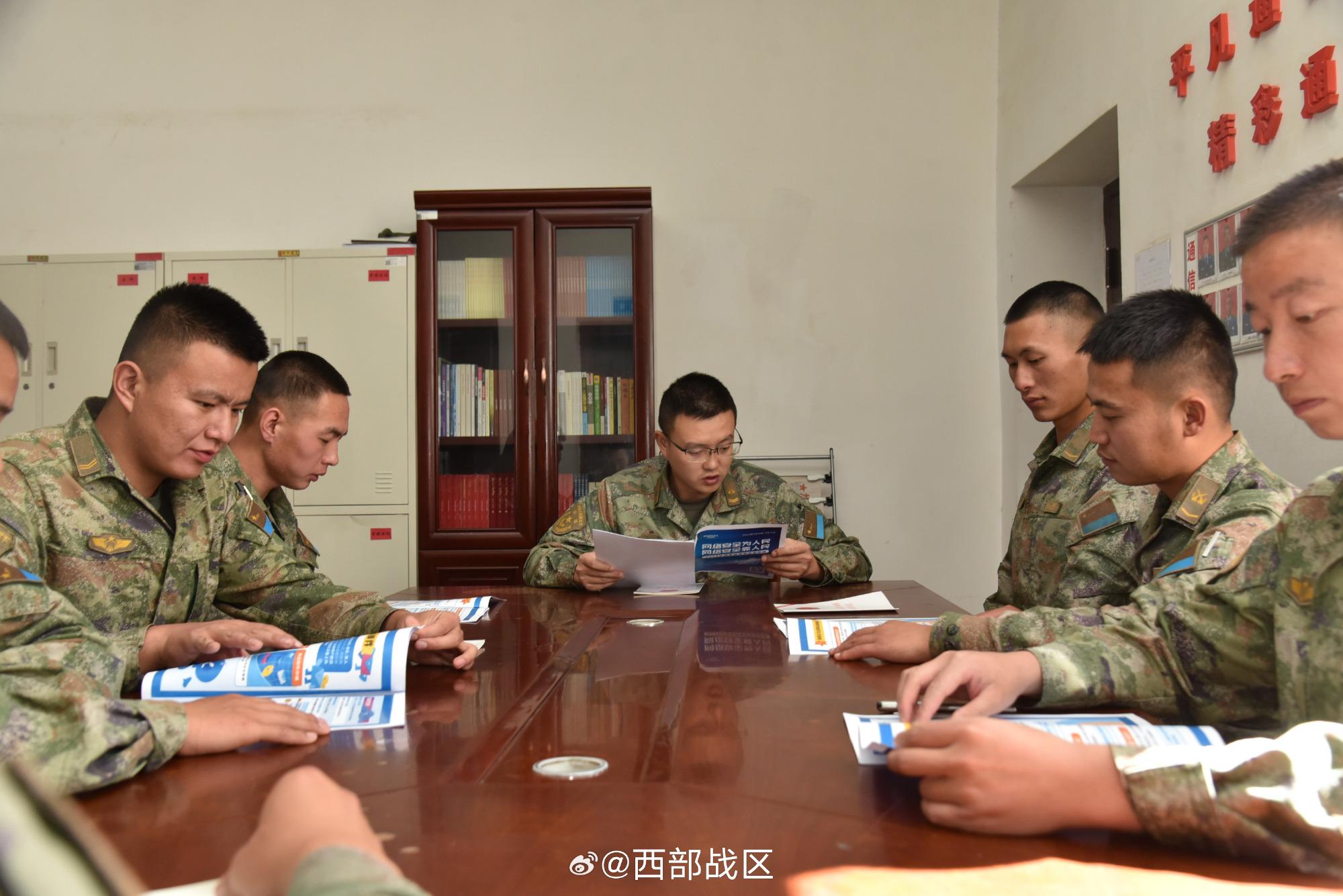 西部戰區空軍某部嚴密組織2023年軍營網絡安全宣傳週活動