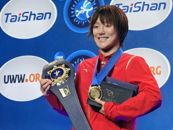 祝賀！張琪獲得摔跤世錦賽女子59公斤級金牌
