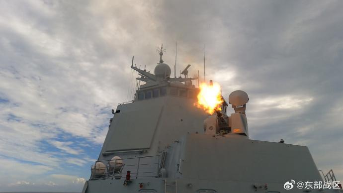 艦艇官兵在戰位送出八一祝福