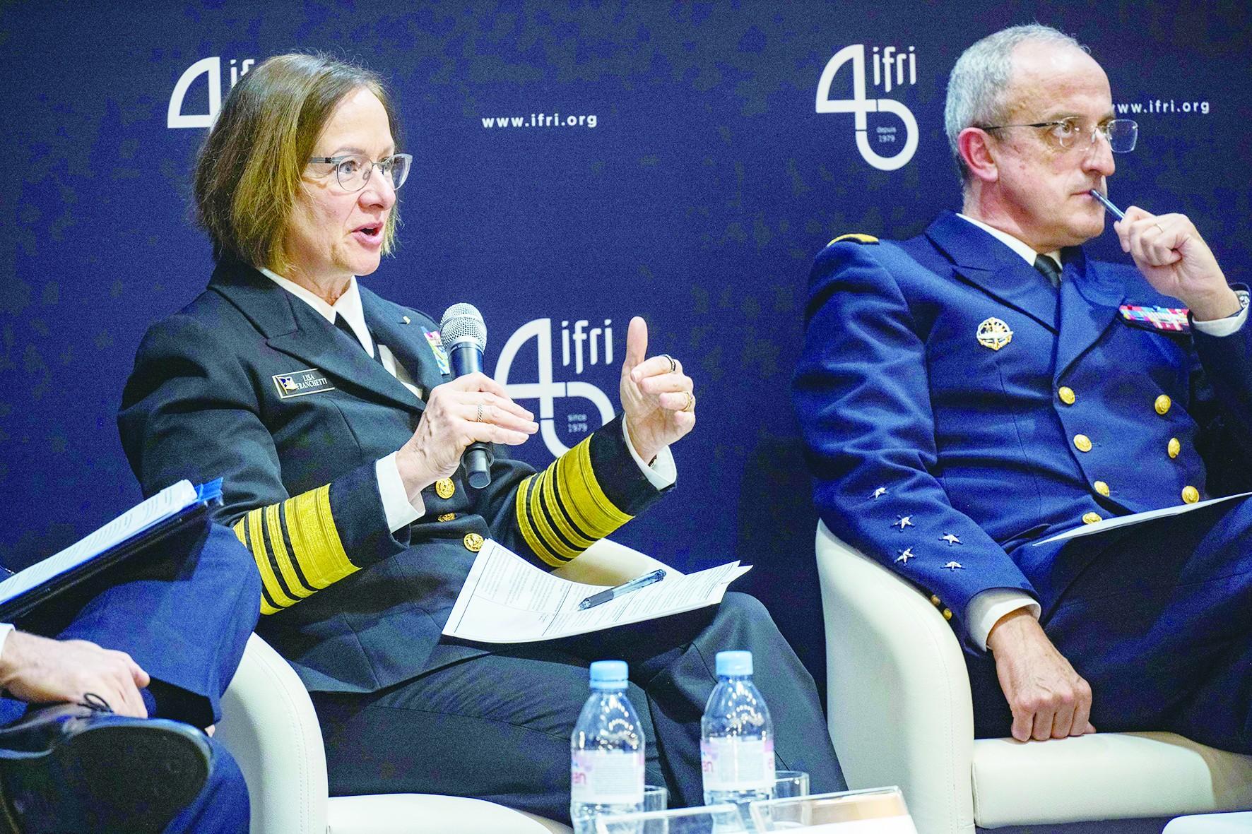 曾任駐韓美海軍司令和駐歐洲副司令，美首任女海軍作戰部長是個狠角色！