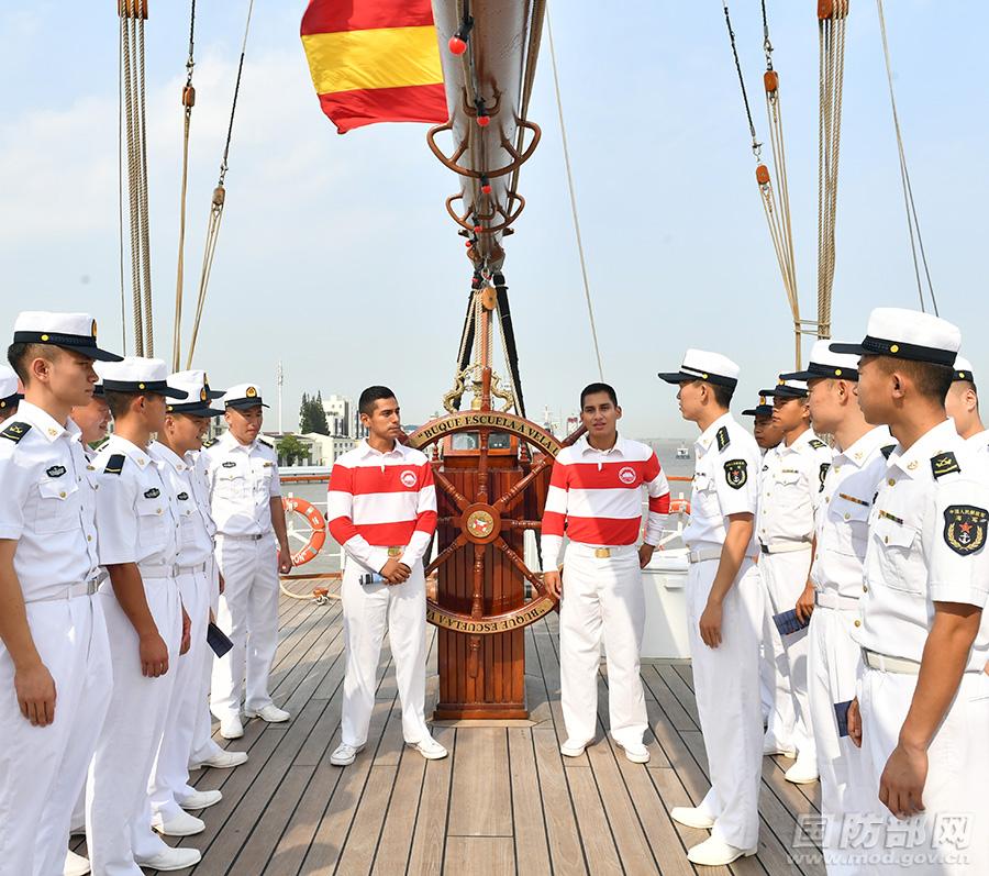 國防部：推動中國祕魯兩軍關係向前發展