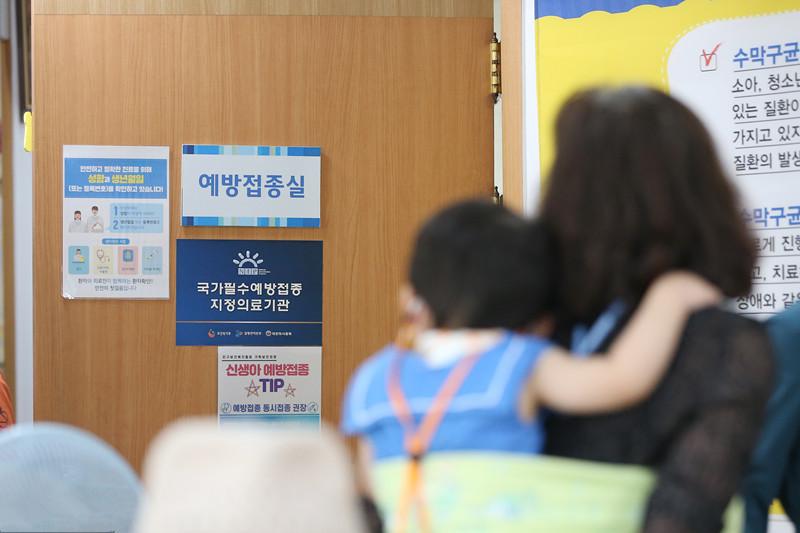 外媒：韓國低出生率致使兒科醫生短缺 精神科診所數量同期暴增