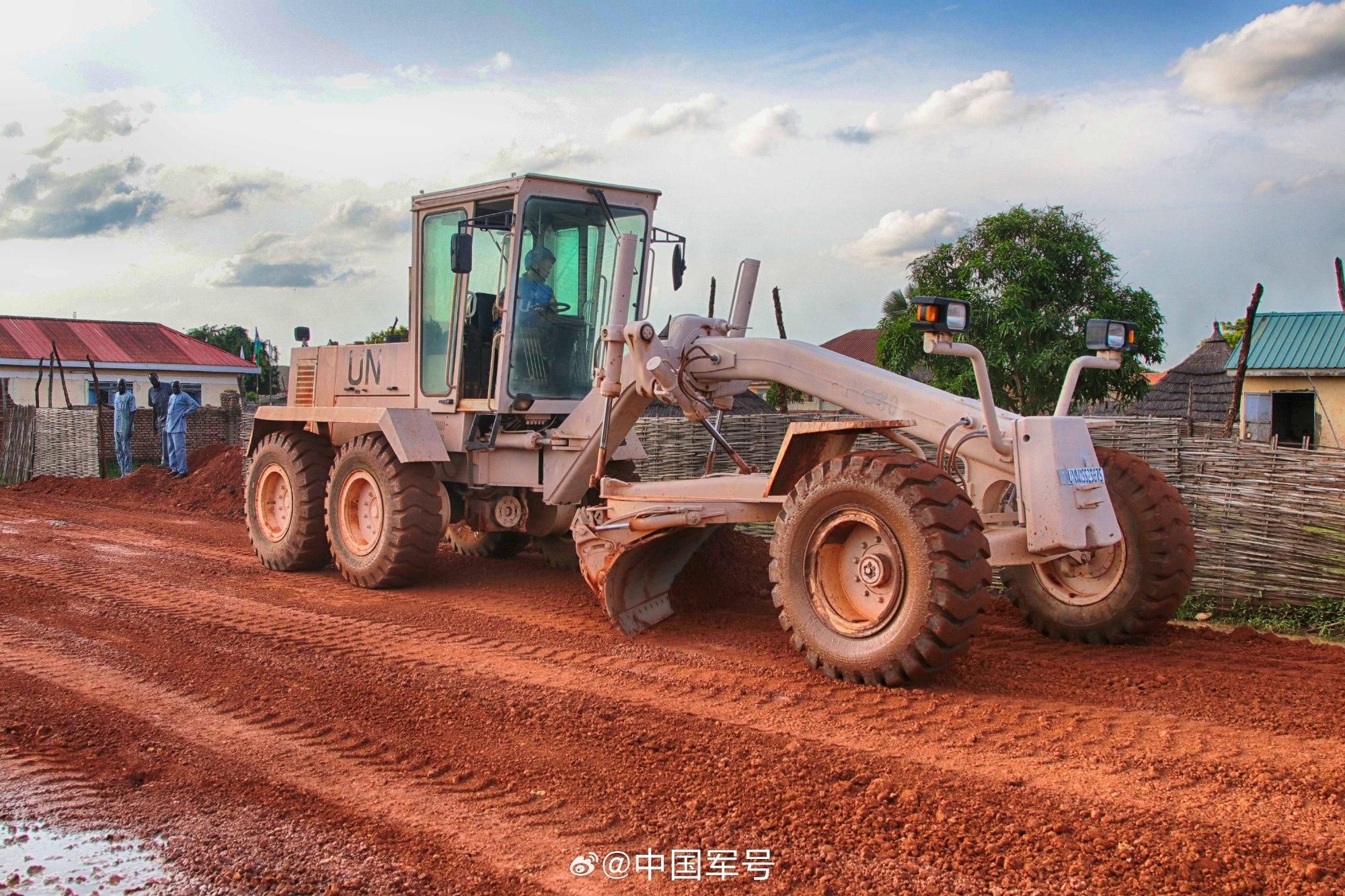 再獲好評！我國赴南蘇丹維和工兵分隊高標準完成道路搶修任務