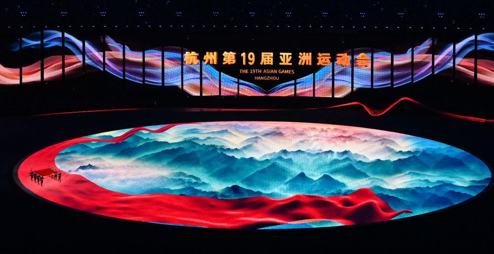 新華體育新年獻詞：以體育之火高燃生活激情