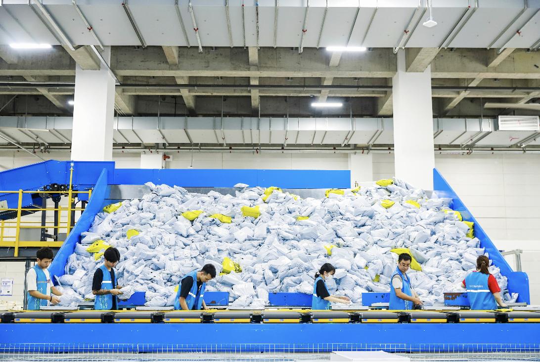 跨境倉羣集體提效三倍 菜鳥聯合速賣通推出“六大跨境物流保障”