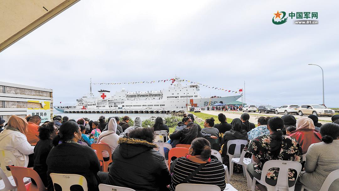 和平方舟醫院船刷新本次任務以來單日手術量和主平臺診療量紀錄