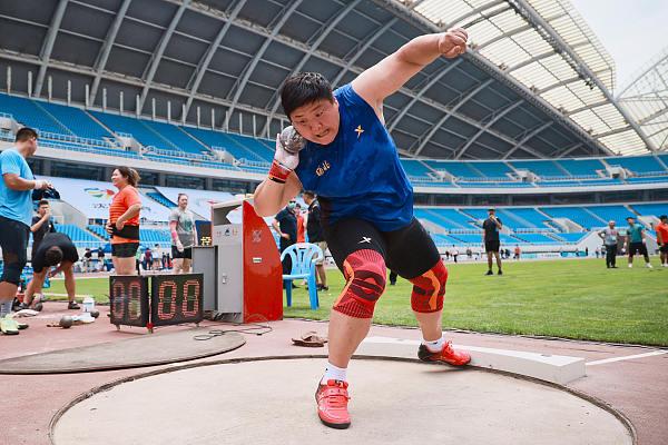 鞏立姣“跨過”20米大關 投出賽季最佳成績