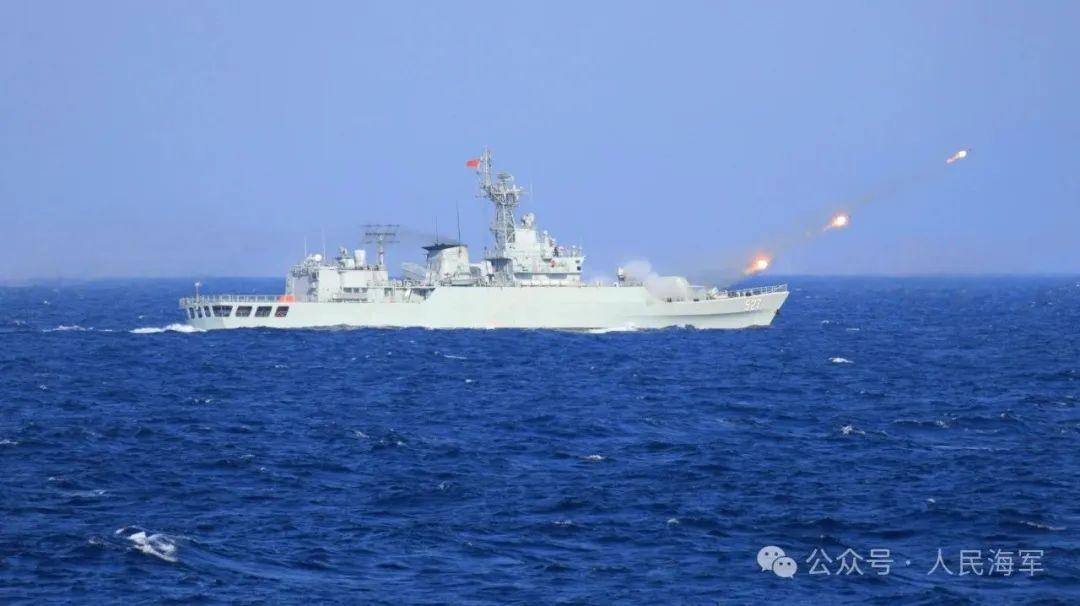 亮劍！亮艦！大洋驚現“雪中松”