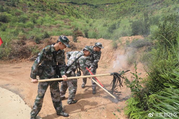 江西省全南縣人武部組織民兵集中訓練