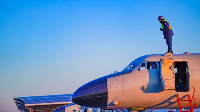 燃！東部戰區轟炸機高強度跨晝夜訓練