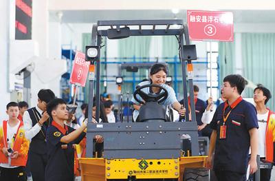 職業教育加快高層次人才培養