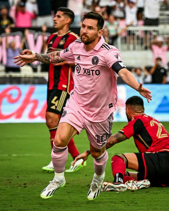 什麼是降維打擊啊！首次代表邁阿密首發，梅西2球1助攻