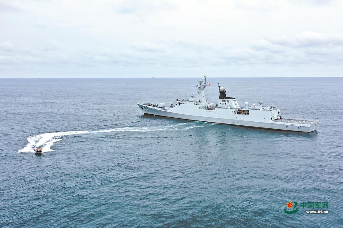 戰艦蹈浪 鏖戰大洋：海軍某護衛艦支隊組織實戰化訓練