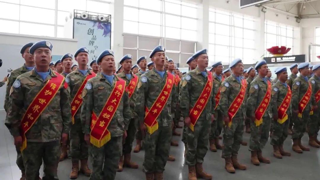 中國藍盔出差1年，都準備了啥？