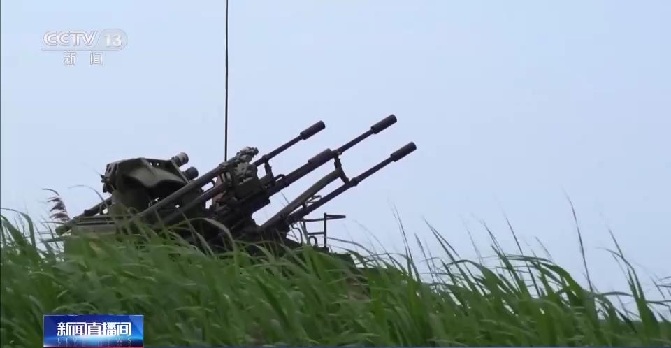 陸軍多裝備跨晝夜演練 檢驗協同打擊效能