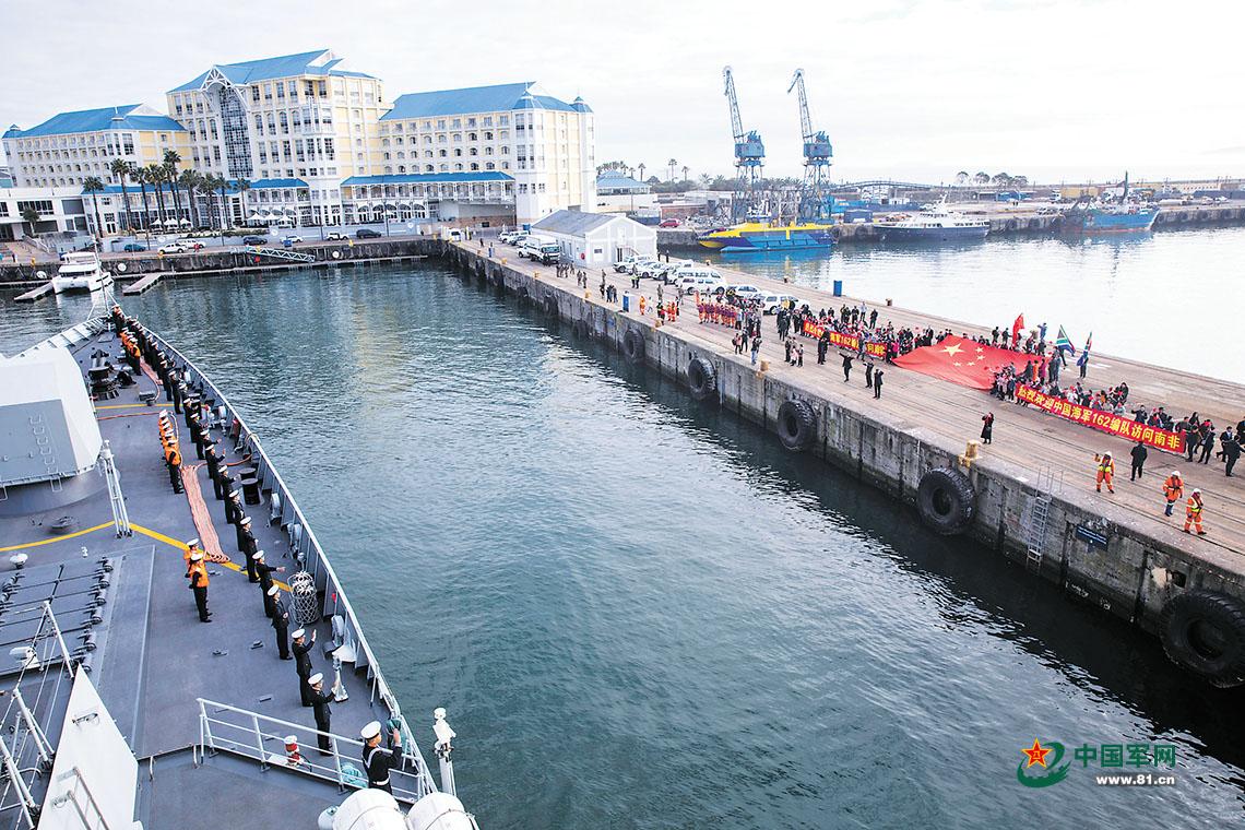 海軍第43批護航編隊技術停靠南非開普敦