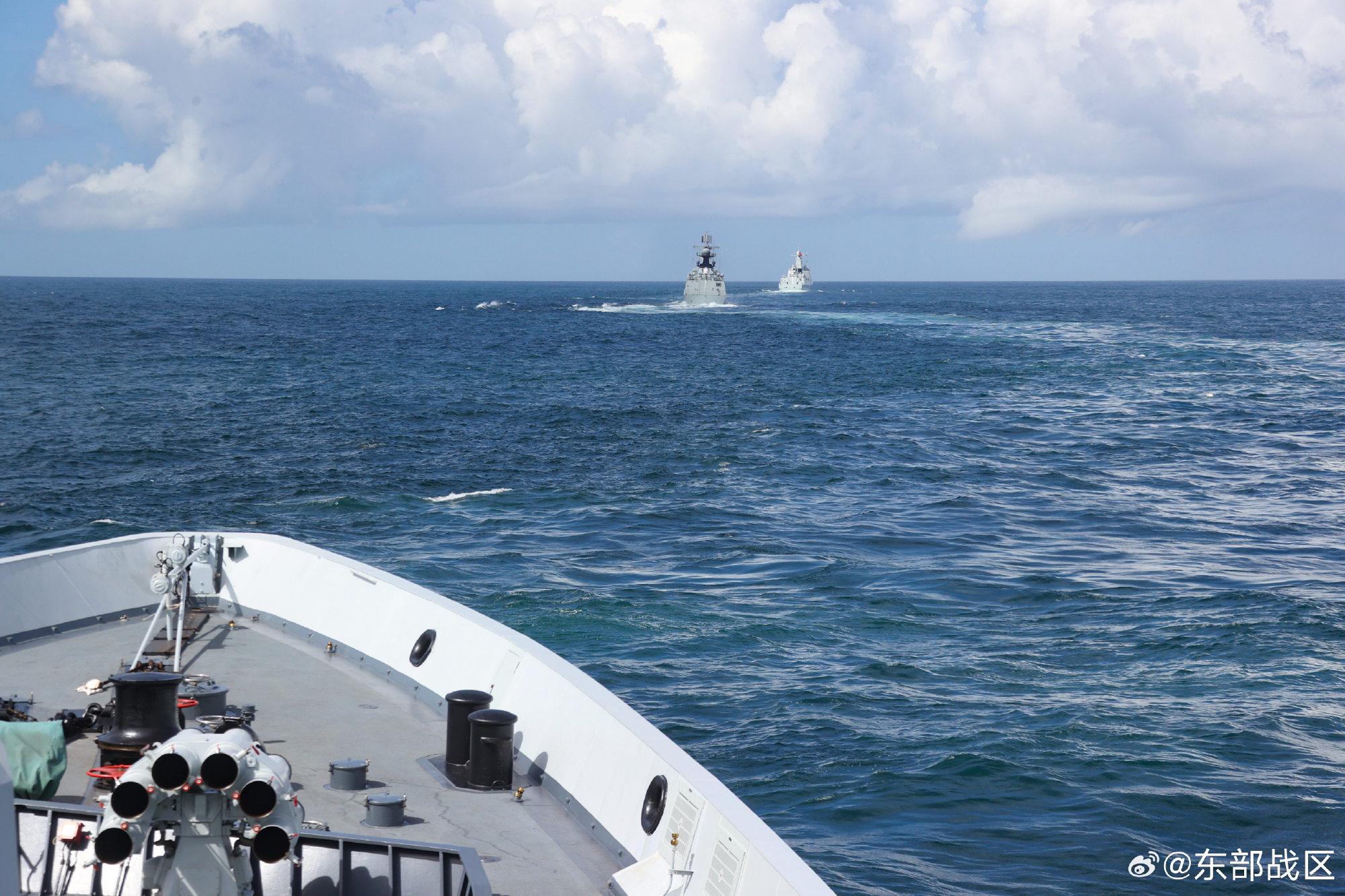東海某海域，東部戰區海軍艦艇編隊亮劍