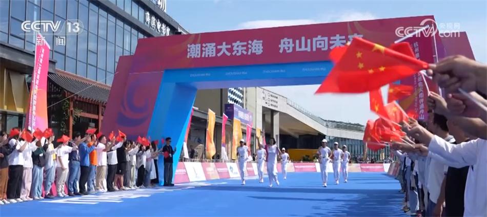 170名火炬手接力傳遞 亞運會火炬今天在舟山傳遞