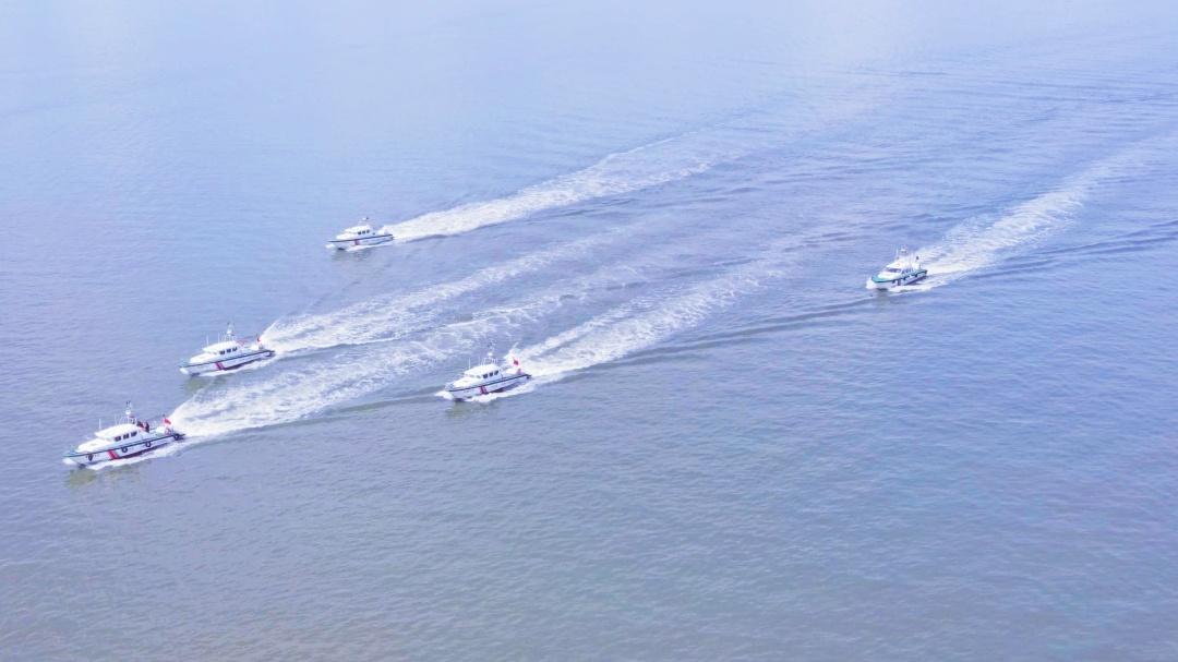 中國海警局東海分局嚴密組織摩托艇集訓