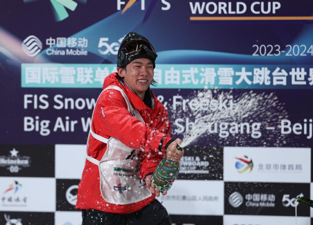 冰雪熱潮湧動 冬奧之花綻放——北京冬奧會開幕兩週年記