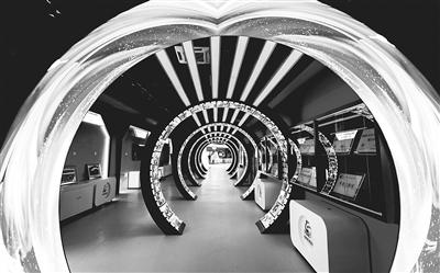 成都郫都區構築未來科幻中心