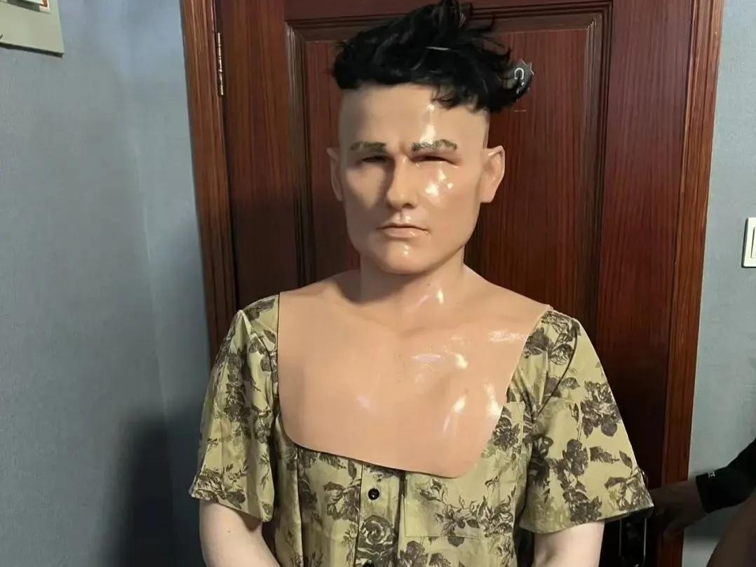 看到這種“面具”人臉，立即警惕！已有人報案