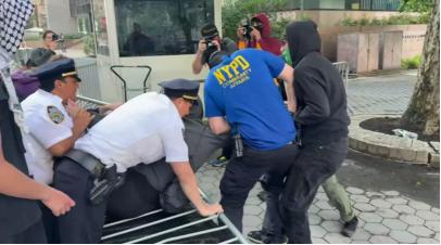 洛杉磯之後，紐約也亂了：近150名示威者與警方發生衝突，超20人被捕