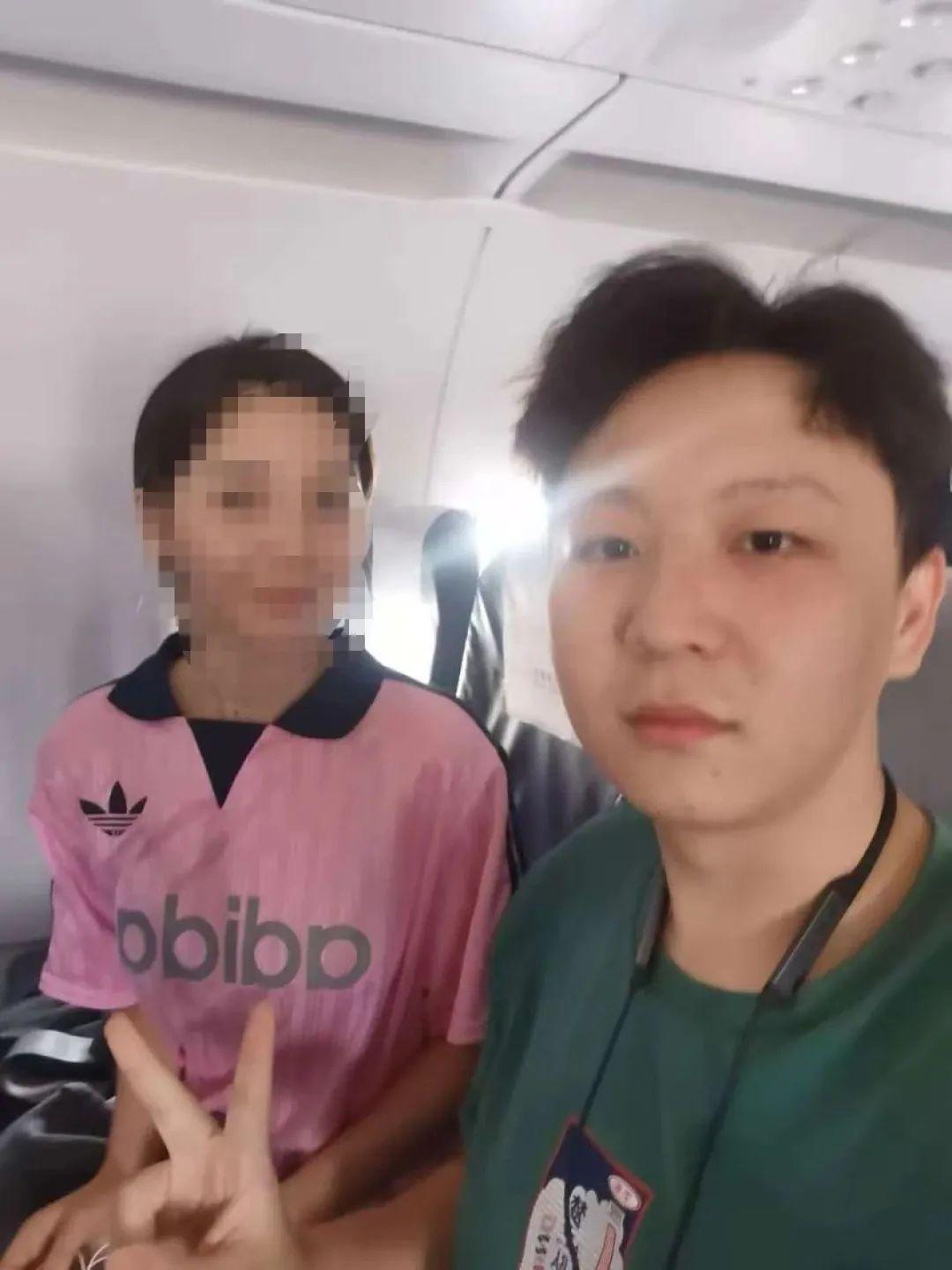 醫學生飛機上救人被質疑“沒資格”？回應來了