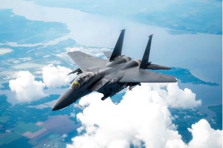 外媒爆B-2轟炸機撤回美國本土後，美空軍已派遣至少4架F-15前往印度洋迭戈加西亞島