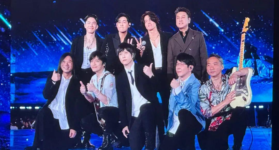 淚崩！時隔12年，F4在五月天演唱會合體唱《流星雨》