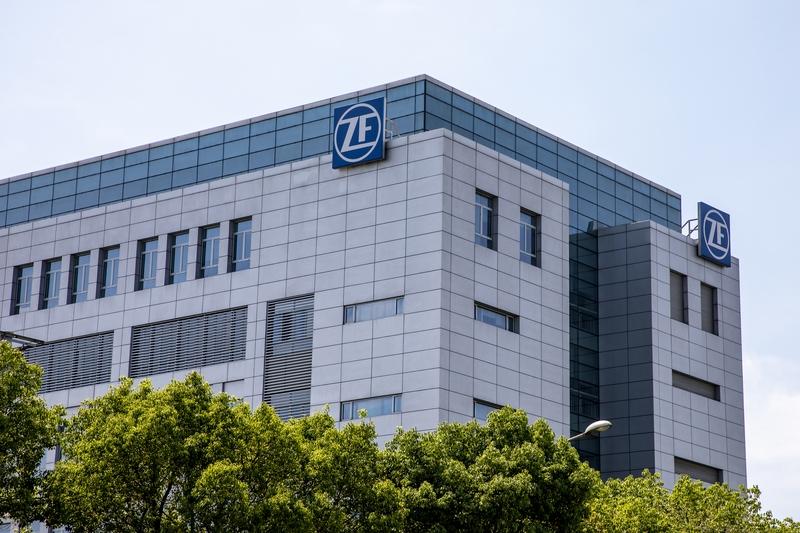 爲應對電動化轉型挑戰，汽車零部件巨頭採埃孚宣佈裁員1.4萬人