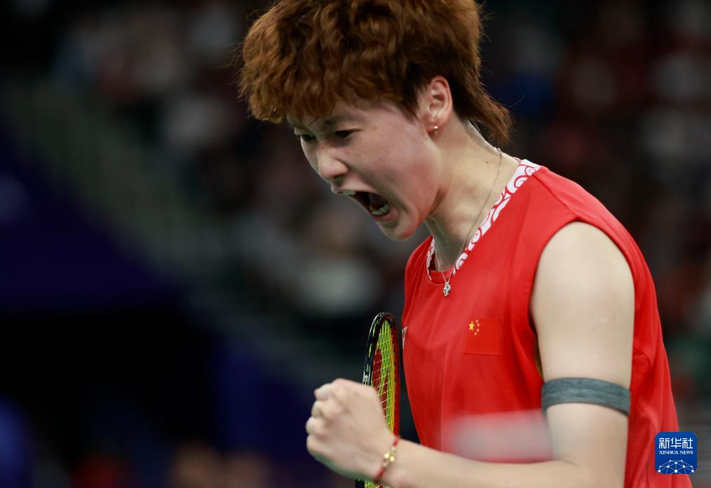 羽毛球——女單小組賽：陳雨菲勝李怡逢