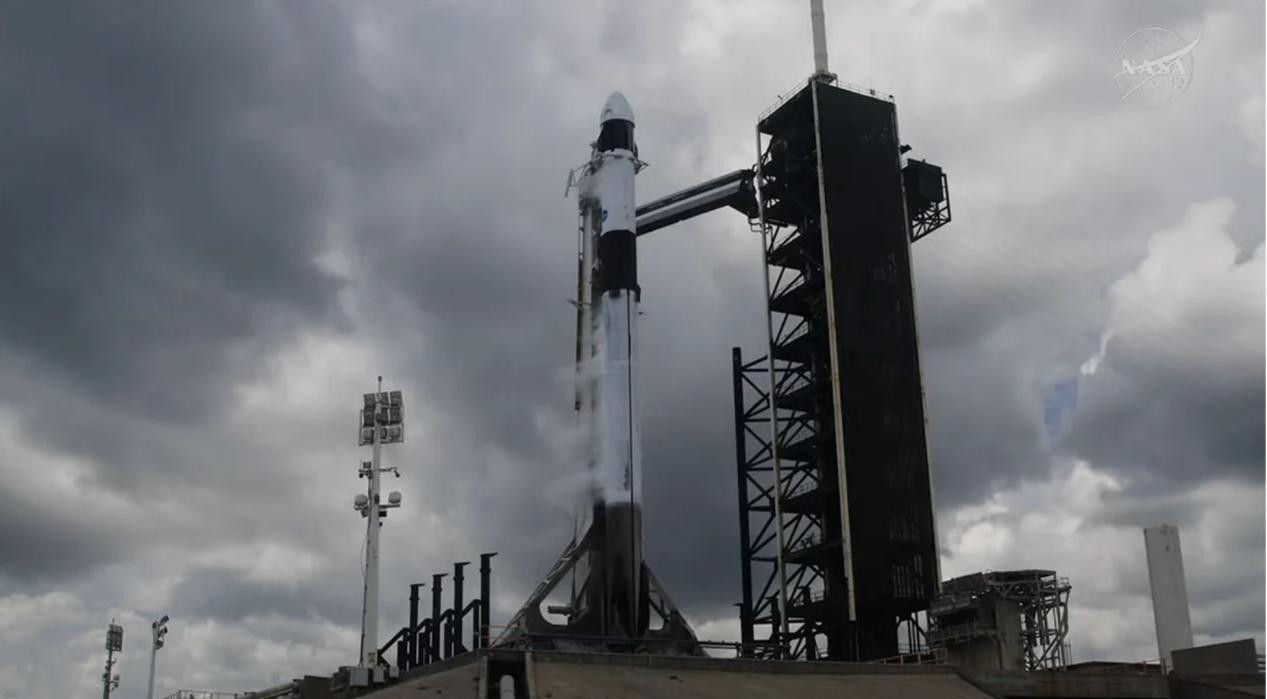 距火箭發射僅剩67秒，SpaceX因天氣原因臨時取消載人“龍”飛船發射任務
