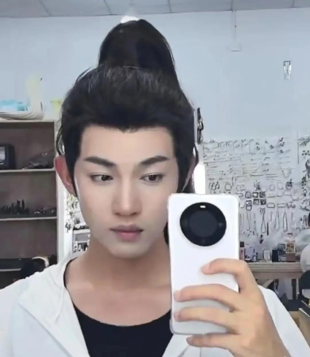 衝上熱搜！山東籍男演員退圈回老家擺攤！稱“要勇敢邁出第一步”