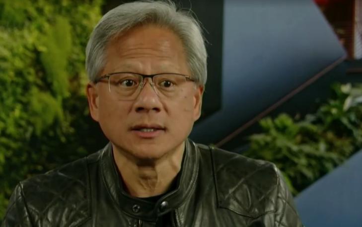 英偉達CEO黃仁勳誇讚特斯拉自動駕駛技術領先行業