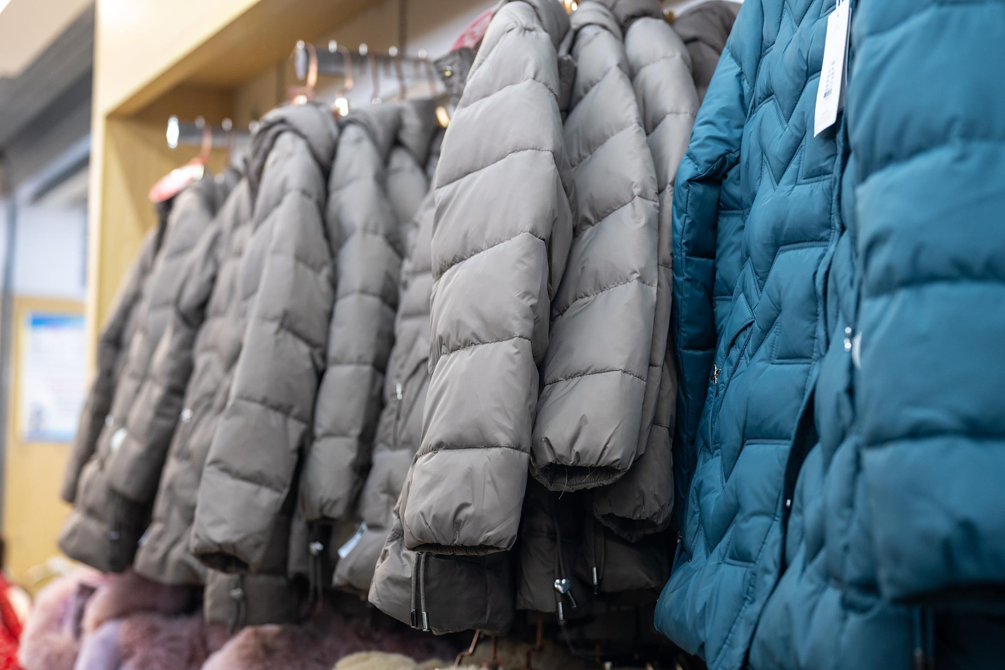 真假羽絨服如何識別？怎樣選一件合適的羽絨服？專家詳解