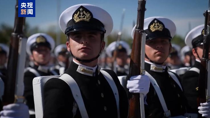 智利舉行國慶慶祝活動和閱兵儀式