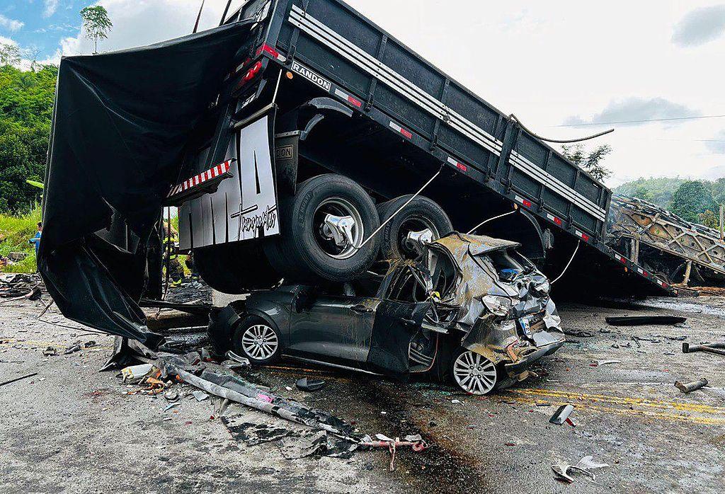 巴西東南部嚴重車禍已致39人遇難，盧拉發文致哀