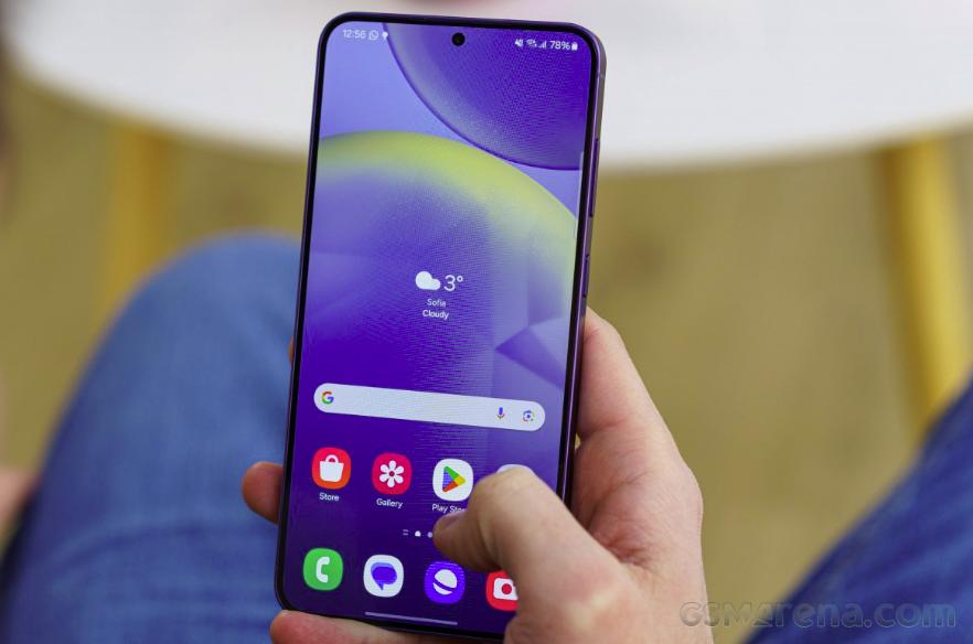 三星Galaxy S26系列命名或將變革：S26 Ultra可能更名爲S26 Note