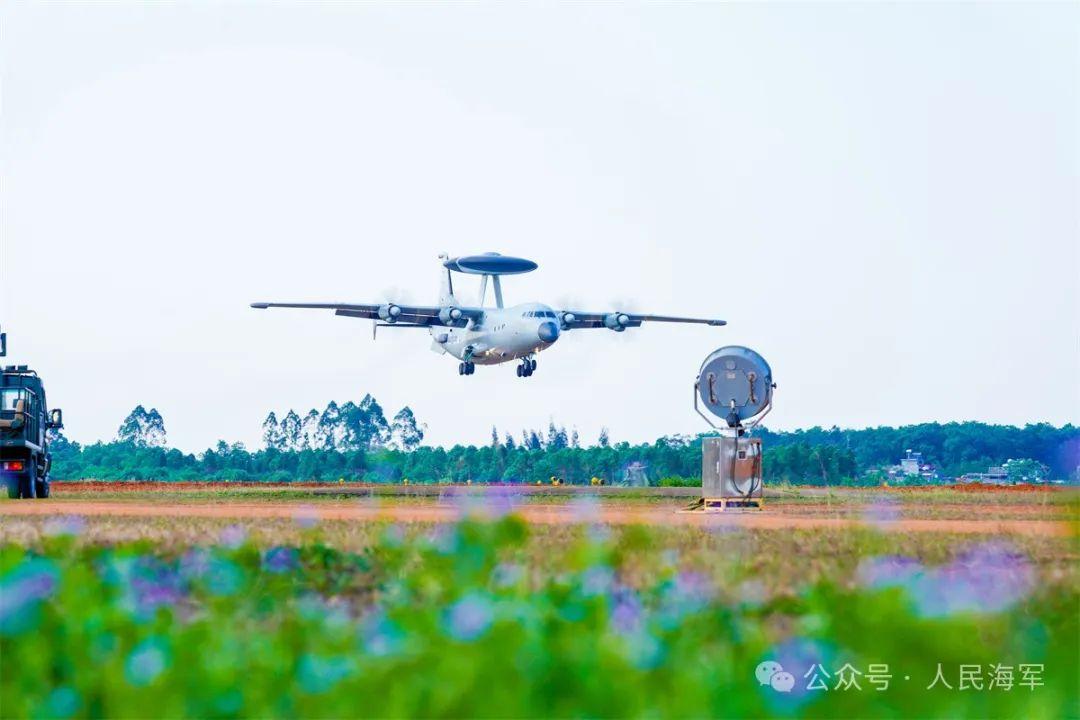 向戰升空，淬練鋒芒
