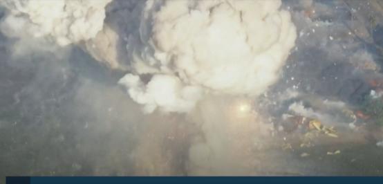 美媒曝畫面：加州一煙花爆竹倉庫發生劇烈爆炸，現場濃煙滾滾