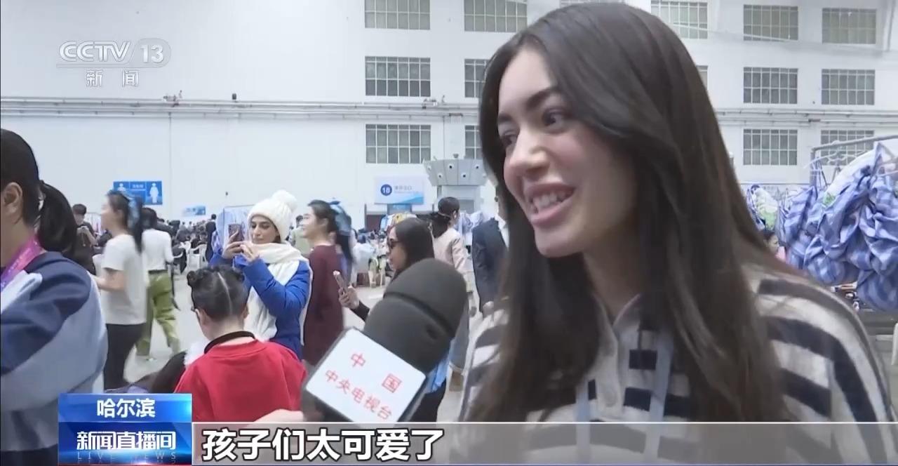 亞冬會閉幕式彩排後臺 他們被沙特演職人員直呼“太可愛了”