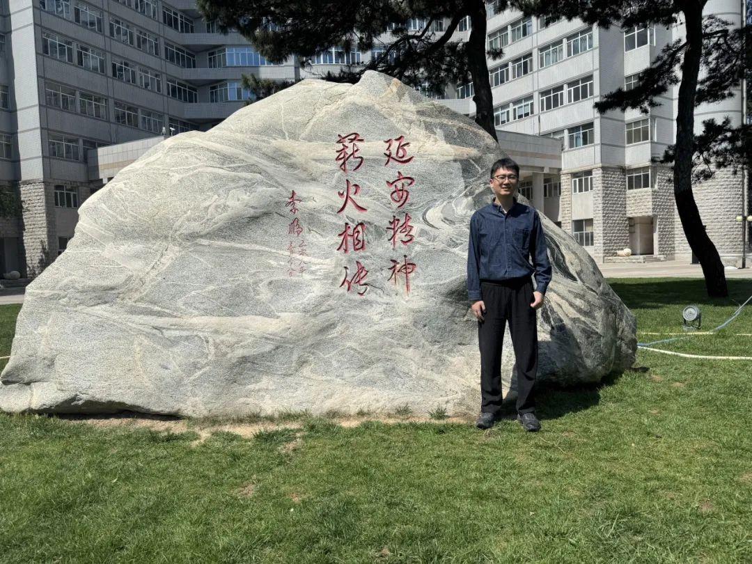 發表13篇SCI論文！導師離世，他兩戰白血病……太不容易！