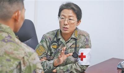 用有溫度的治療守好軍民健康防線（最美新時代革命軍人風采）