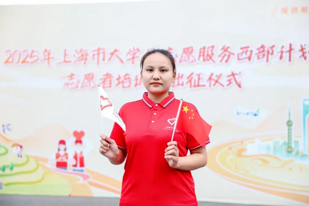 張桂梅的學生，大學畢業做了一個決定……