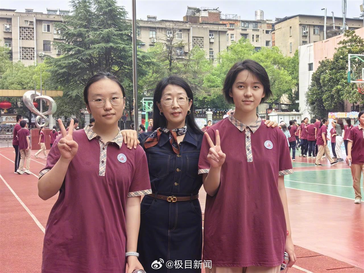 同名同姓同班同分同志願，你好，餘沁萱！緣分的天花板！