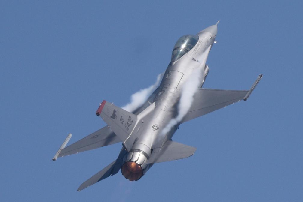 攔截俄大規模空襲 烏軍F-16機毀人亡