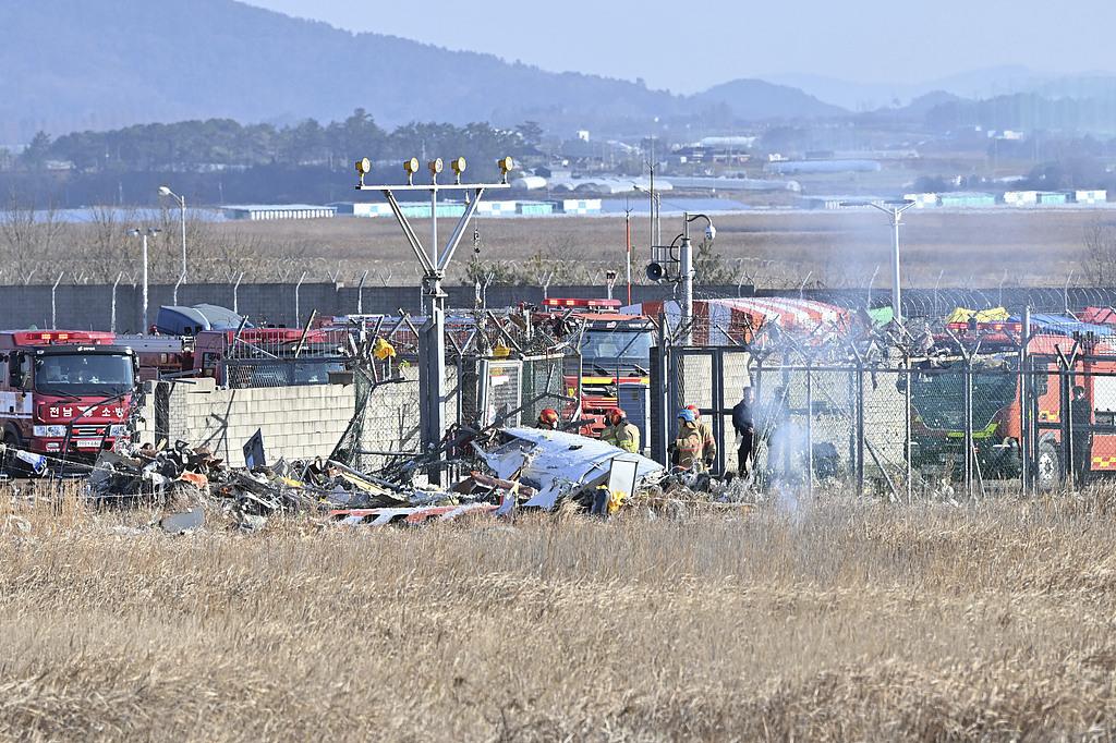 韓國客機碰撞起火事故已致62人死亡