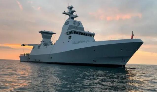 美媒：以色列最強護衛艦險被無人機命中，落點距離艦艇只有數米