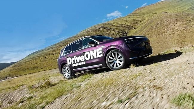 華爲DriveONE護航新能源車隊挑戰超高海拔